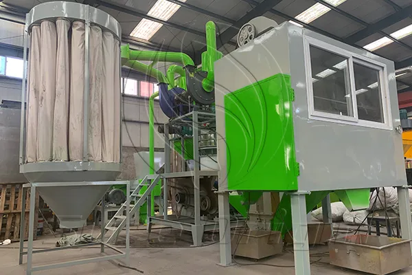 Instalación exitosa de una máquina separadora de aluminio y plástico de 200-300 kg/h en EE. UU.